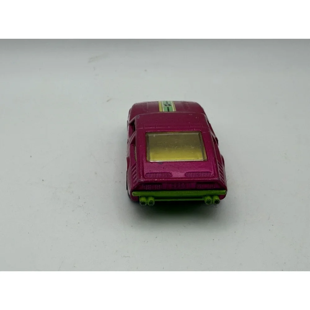 Vintage Matchbox Lesney No. 32 Maserati Bora Magenta Pink Made in England